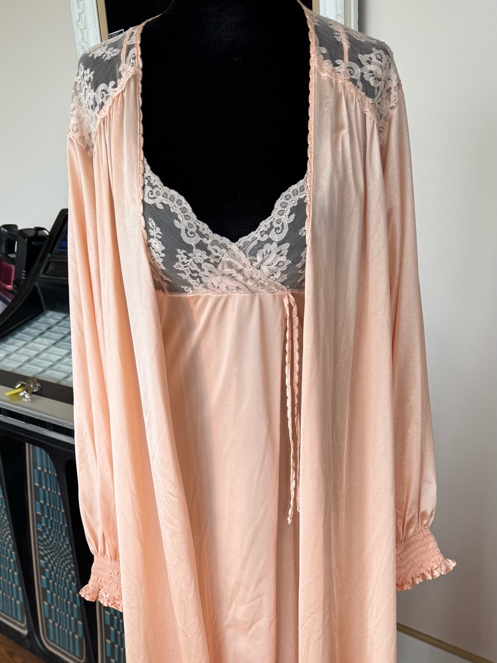 Source Unknown Peach Lace-Trim Nightgown and Robe Set